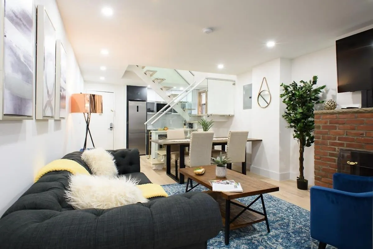 Ferienwohnung 75-5A Luxury 3Br Duplex W D In Unit Elevator New York 0*,  USA