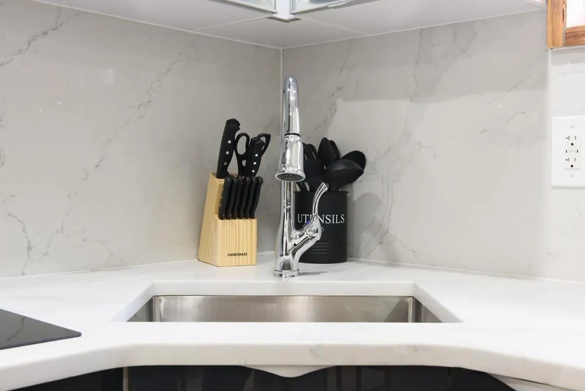 Ferienwohnung 75-5A Luxury 3Br Duplex W D In Unit Elevator New York 0*,  USA