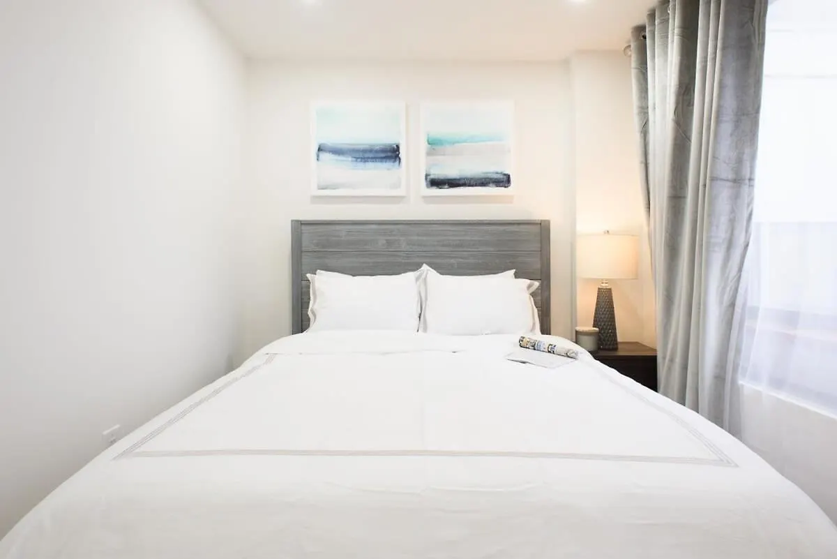 Apartment Ferienwohnung 75-5A Luxury 3Br Duplex W D In Unit Elevator New York USA